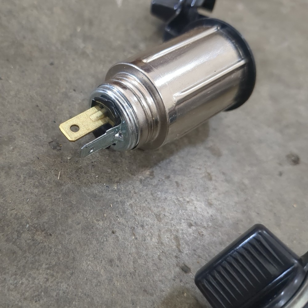 (4) 12V Cigarette Adapter Sockets