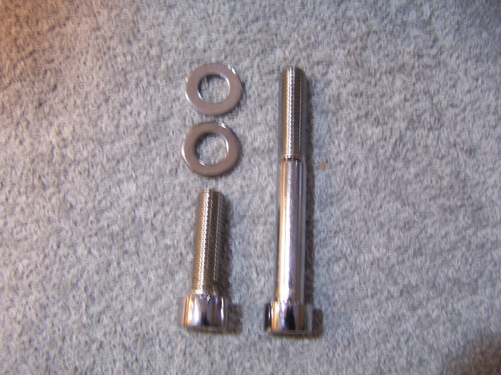 HARLEY DAVIDSON CHROME CALIPER MOUNTING BOLT SET FOR 2000-2007 FRONT BRAKES