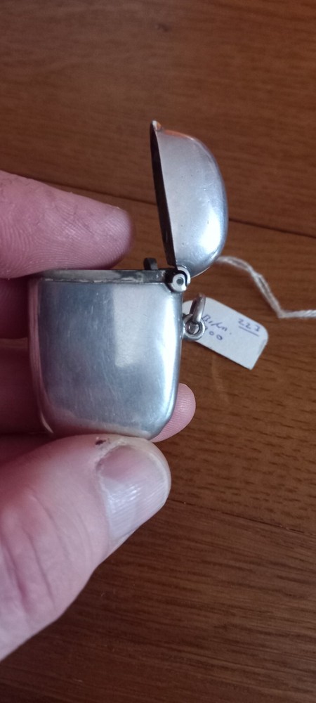 Silver Vesta Case