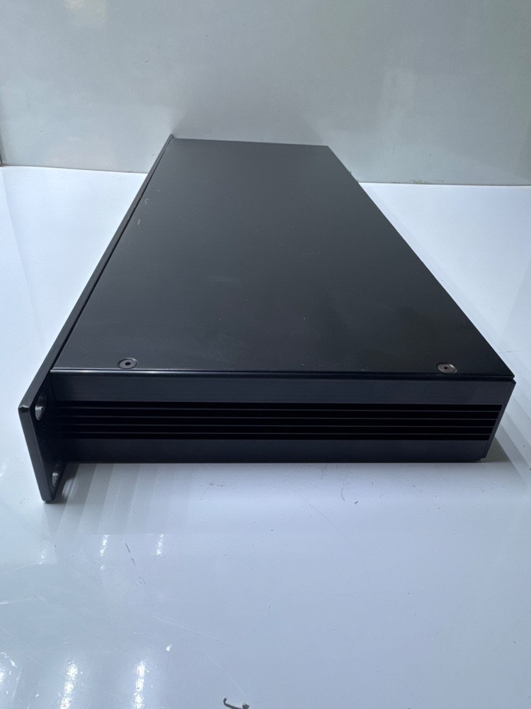 Datapath dL8 Video Distribution Amplifier