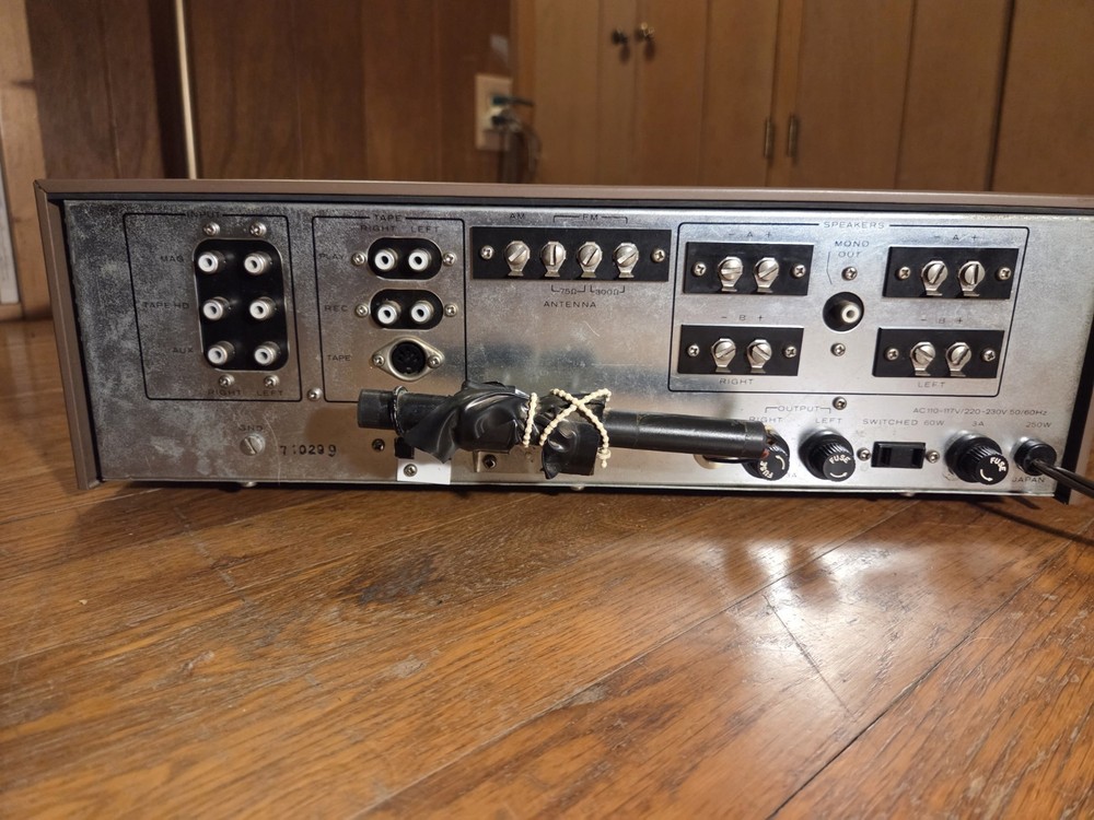 Kenwood TK-140 Solid State AM/FM Stereo Receiver TK-140 Stereo Audio Component