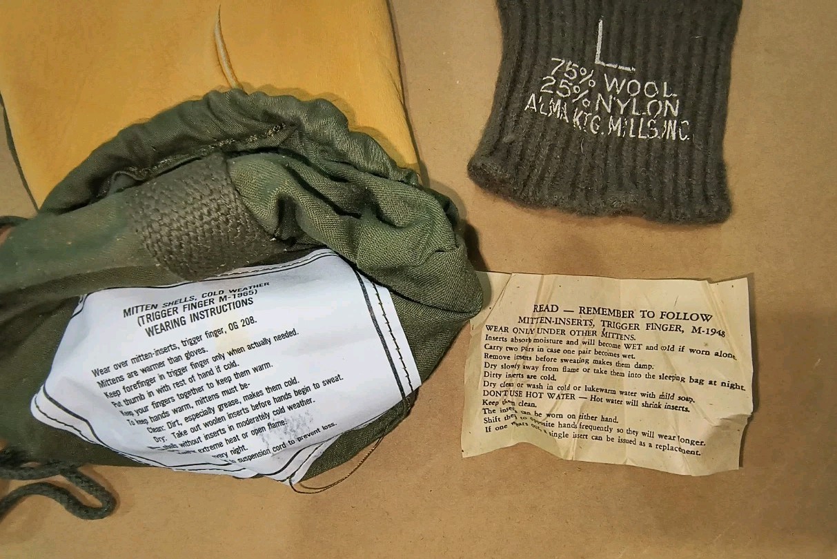 Mittens Trigger Finger + Wool Liners Large Military USMC Cold Weather NOS