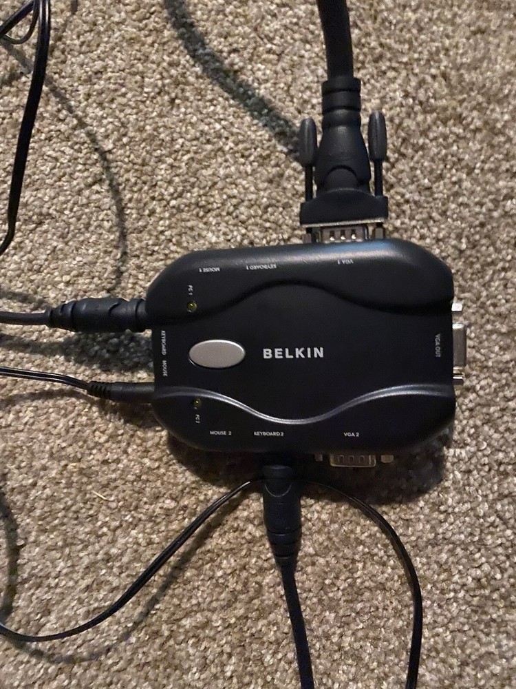 BELKIN PS/2 2-Port KVM Switch