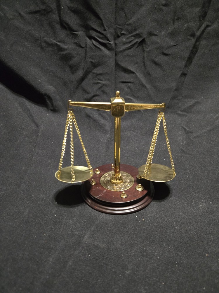Franklin Mint The  Precision Balance Scale 1987