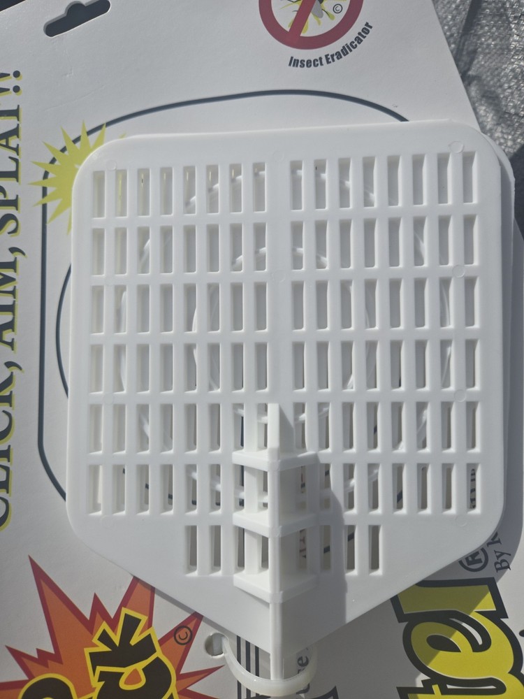 Fly Swatter, Pull Back Handled Plastic Fly Swatter, Cock Back And Trigger..New