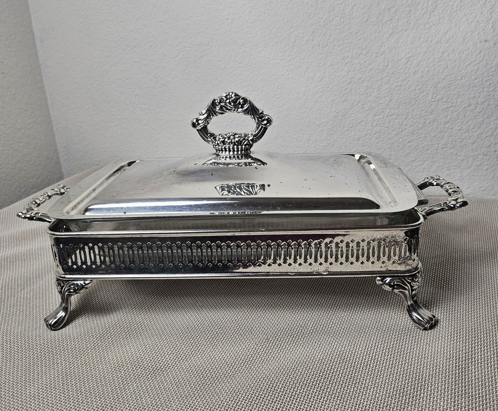 Vintage Oneida Silver Plated Pyrex Casserole Dish Holder Footed Serving Stand
