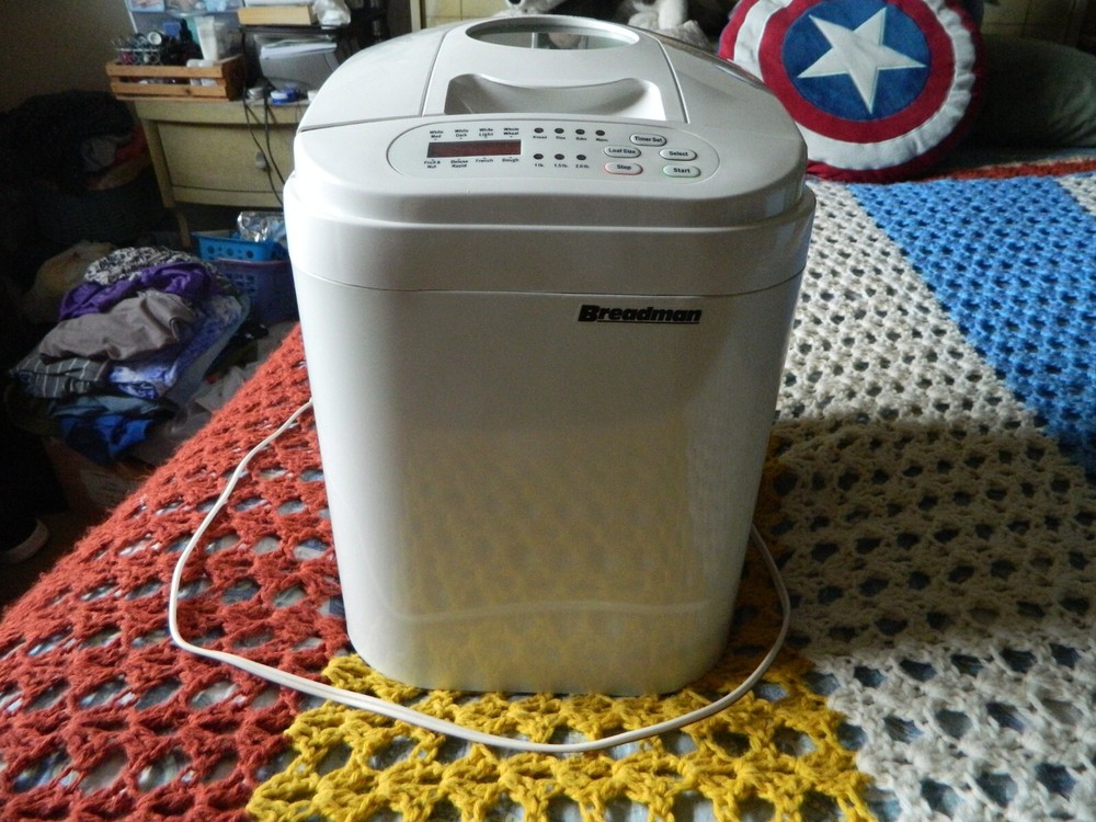 Breadman Automatic Bread Maker Model TR444