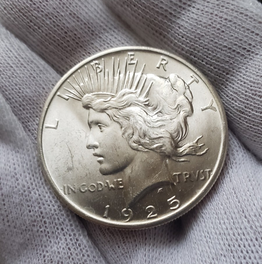 1925 P Peace Dollar BU