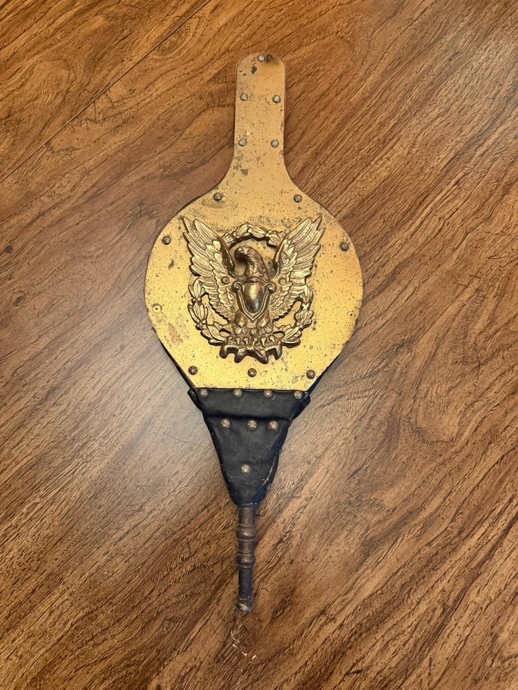 Ornate Brass Fireplace Bellows – Embossed Heraldic Crest – FULLY FUNCTIONAL