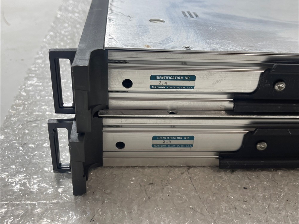 TEKTRONIX SPG-170A NTSC SYNC GENERATOR