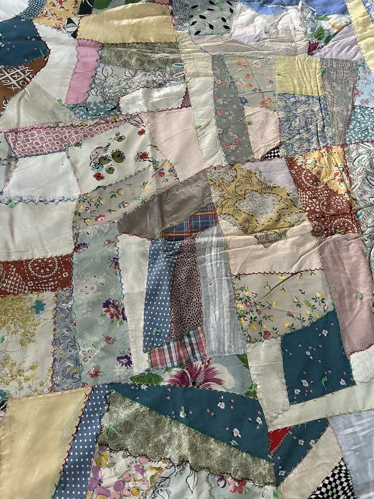 VTG Fabulous Crazy Quilt Silk Embroidery Patchwork Needlework Cutter