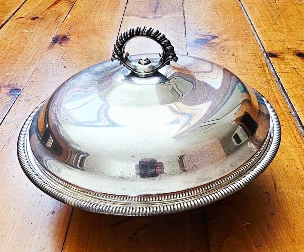 Wm Rogers 4262 Silverplate Serving Dish w Lid + 1-1/2 qt Pyrex Glass Bowl Vintag