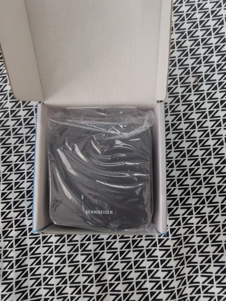 Sennheiser BT T100 Bluetooth Audio Transmitter Small