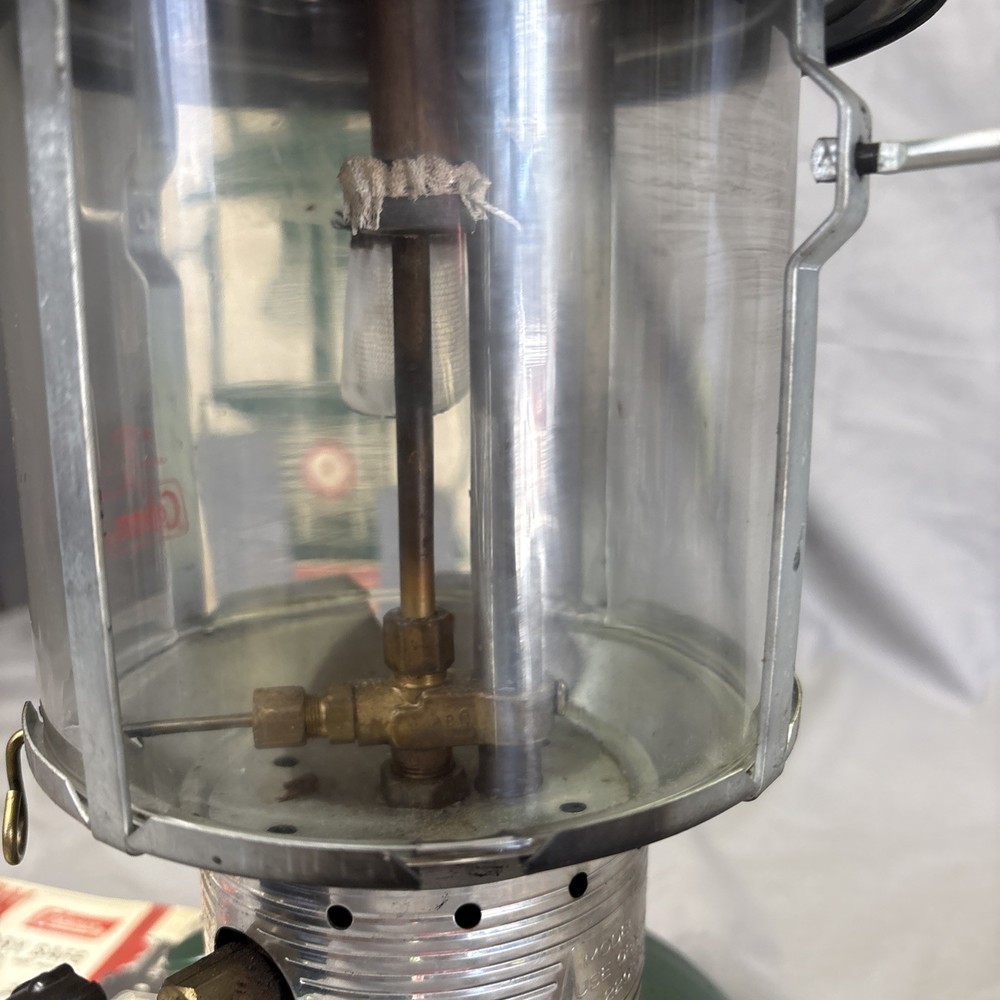 Coleman Two-Mantle Lantern - 220F195 - Dated 12/71 -Original Box Papers Tested