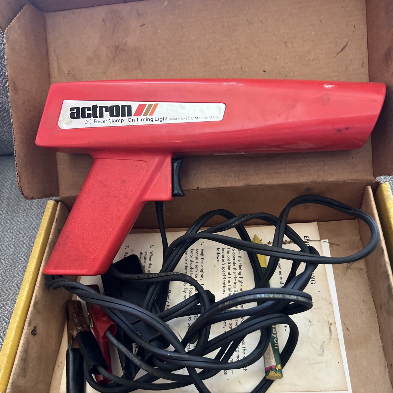 Vintage Actron L-200 Clamp-On Timing Light D.C. Style 6112