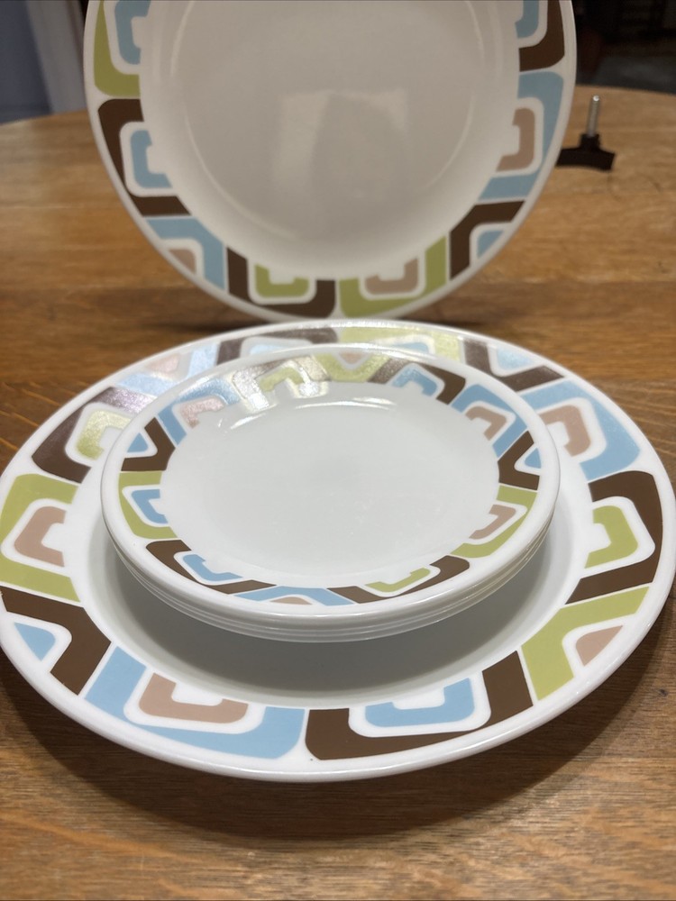 Corning Corelle Geometric Squared 2 Dinner Plates & 4 Bread Plates No Chips