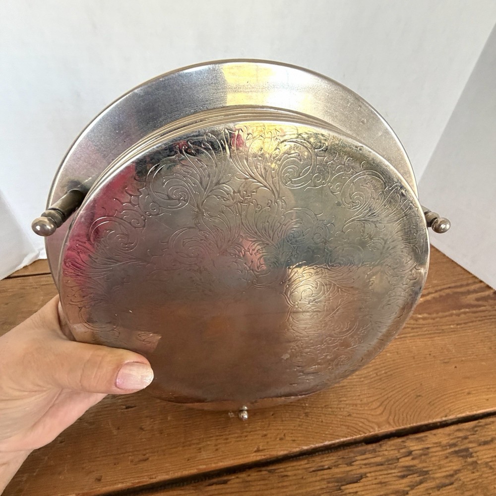 Vtg 70’s Silver Plate Scroll Design Engraved Round 5 Pc Trivet Set W/ Holder 7.5