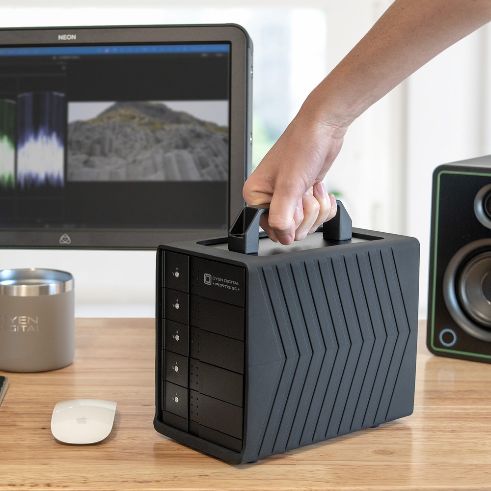 100TB Fortis 5C 5-Bay USB-C External Drive Array