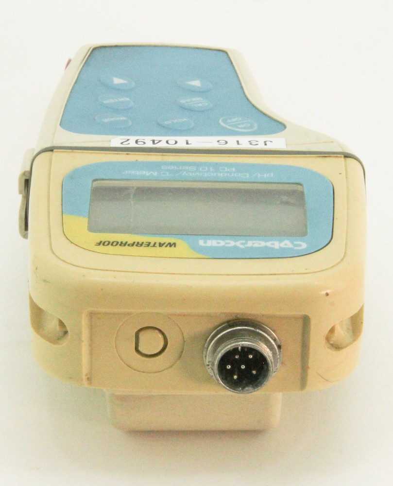 10492 EUTECH INSTRUMENTS CYBERSCAN WATERPROOF PH/CONDUCTIVITY/C METER PC 10