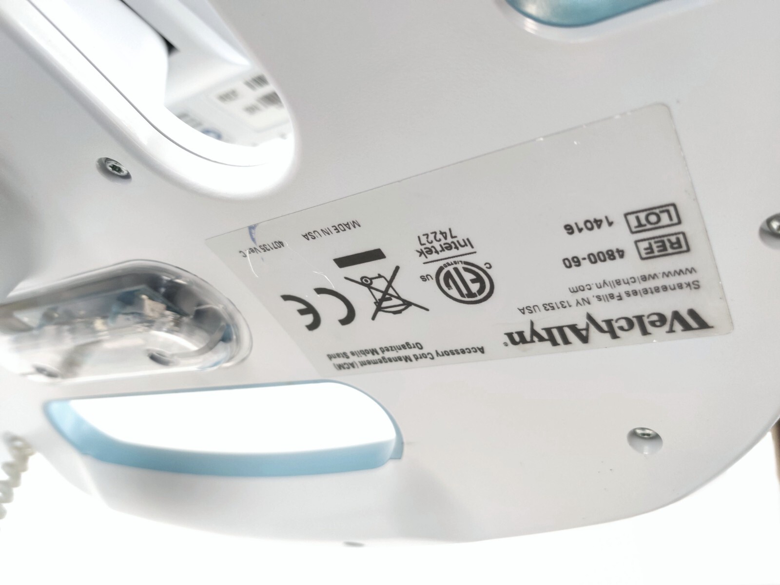 Welch Allyn Connex Vital Sign Monitor 6000 WIFI EMR Conn 65NTXX with Accessories