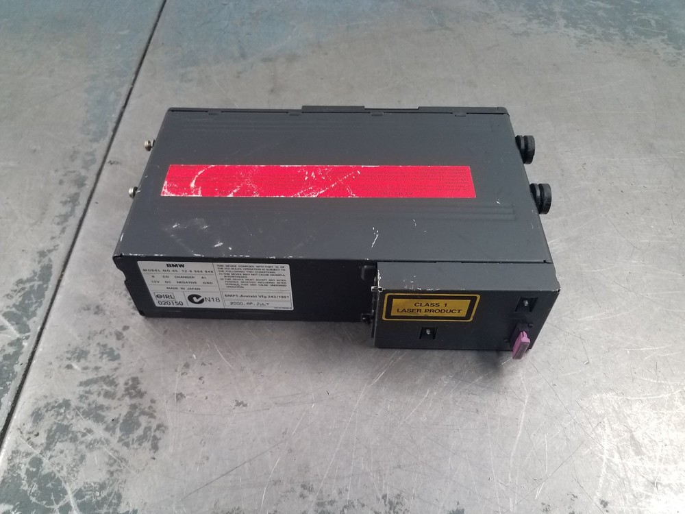 2002 BMW M5 E39 6 Disc CD Changer #0823 i7