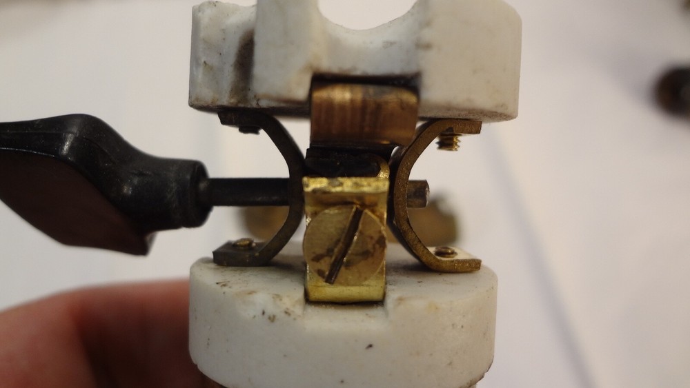 antique socket Westinghouse base unmarked Lang shell Edison Era IONA?