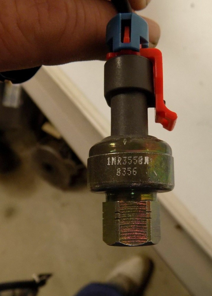 NOS ROSS 1511 HIGH PRESSURE AC CONDENSER SENSOR