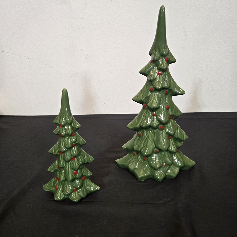 Smiths Holiday Tree Ceramic Decoration - Large and Small Tree