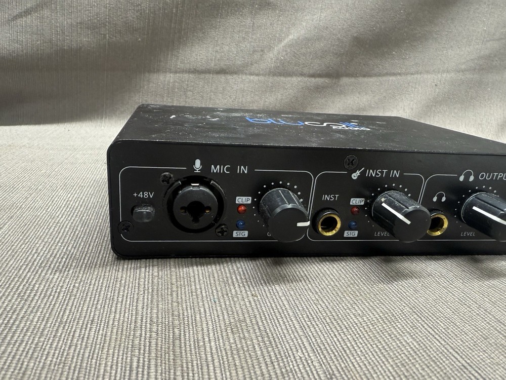 Blucoil USB Audio Interface - *USED*