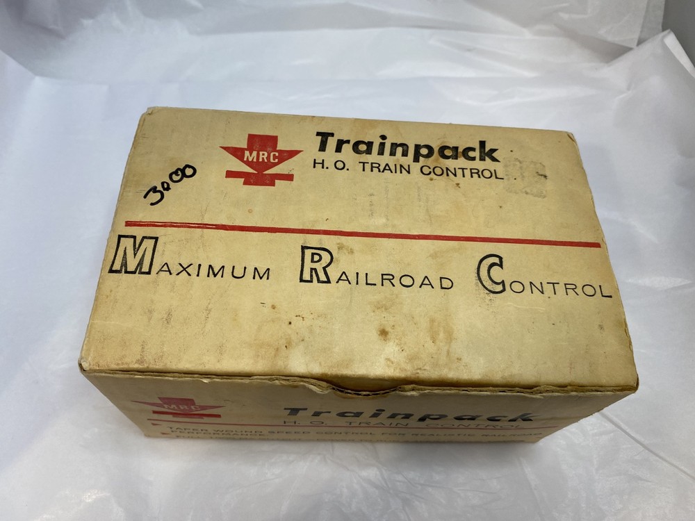 MRC Train pack HO Train Control Model 100 USA Model Rectifier Corp