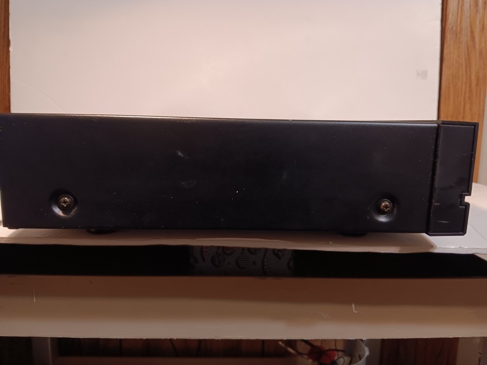 Luxman DZ-111 CD Player (With Remote) Tested