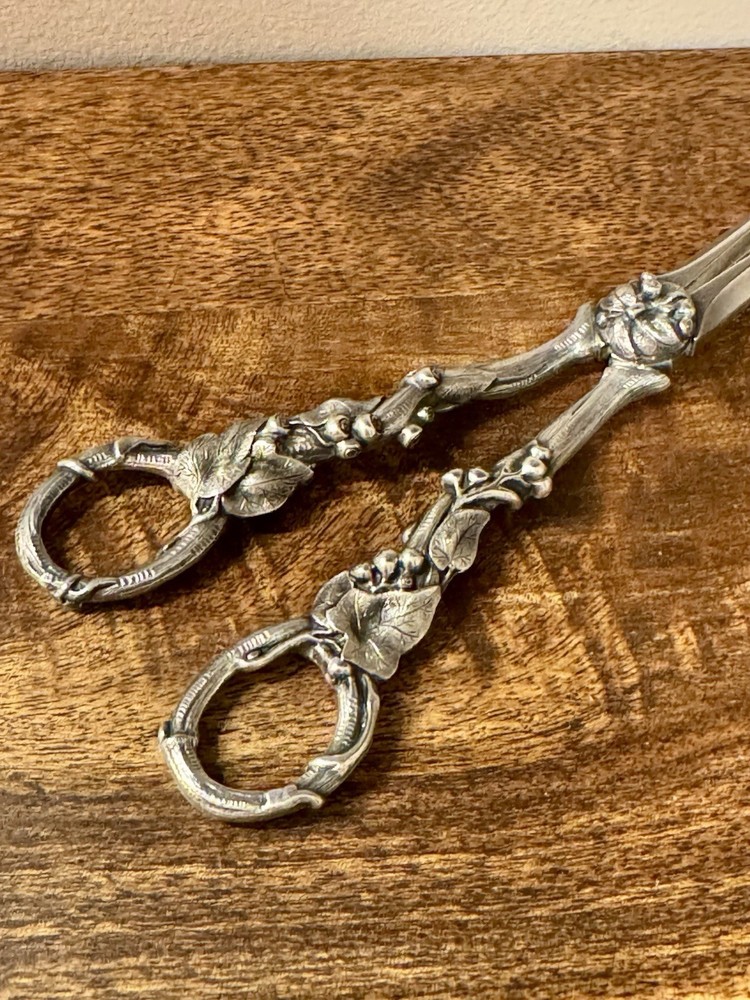 Vintage Silverplated Grape Scissors/Shears Grape Motif