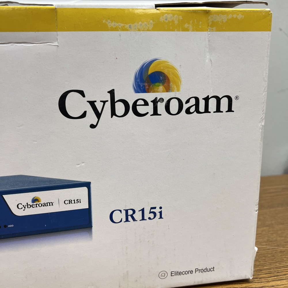 Cyberoam CR 15i UTM Firewall
