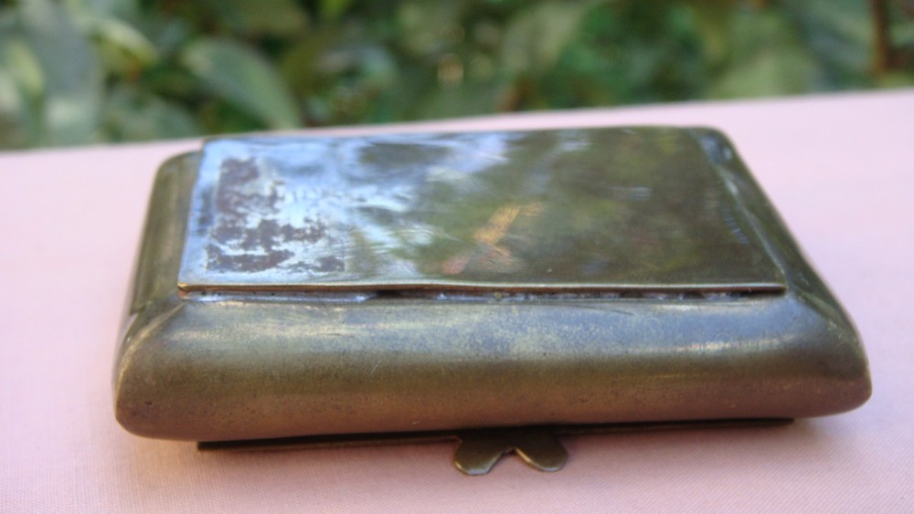 ANTIQUE 1856 SNUFF BOX