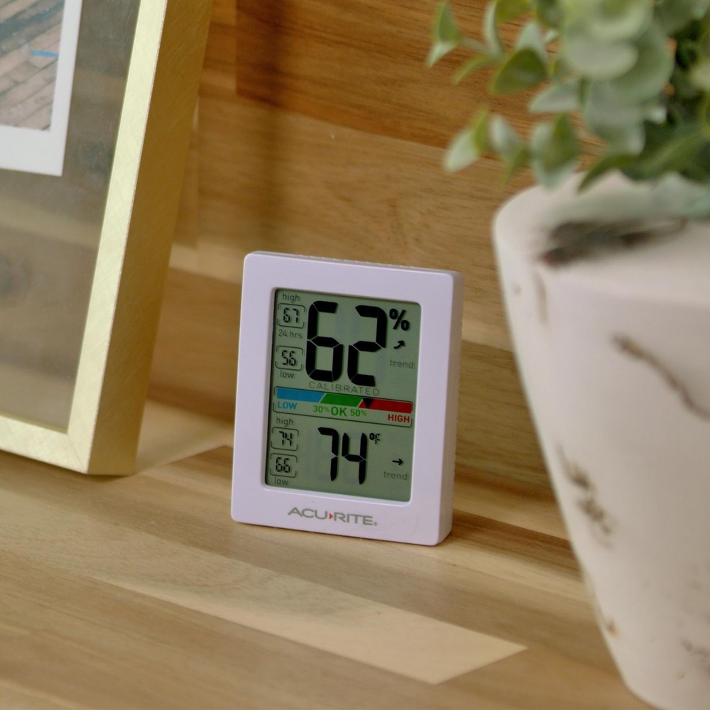 AcuRite Humidity Meter Hygrometer and Indoor Digital Thermometer with Tempera...
