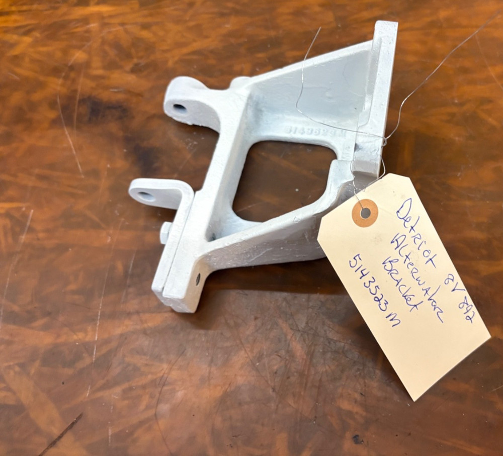 DETROIT 8V92 ALTERNATIVE BRACKET 5143523M