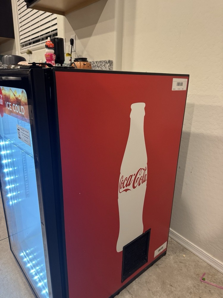 Coca-Cola Mini Fridge Coke Koolatron KWC-4 2014 Red