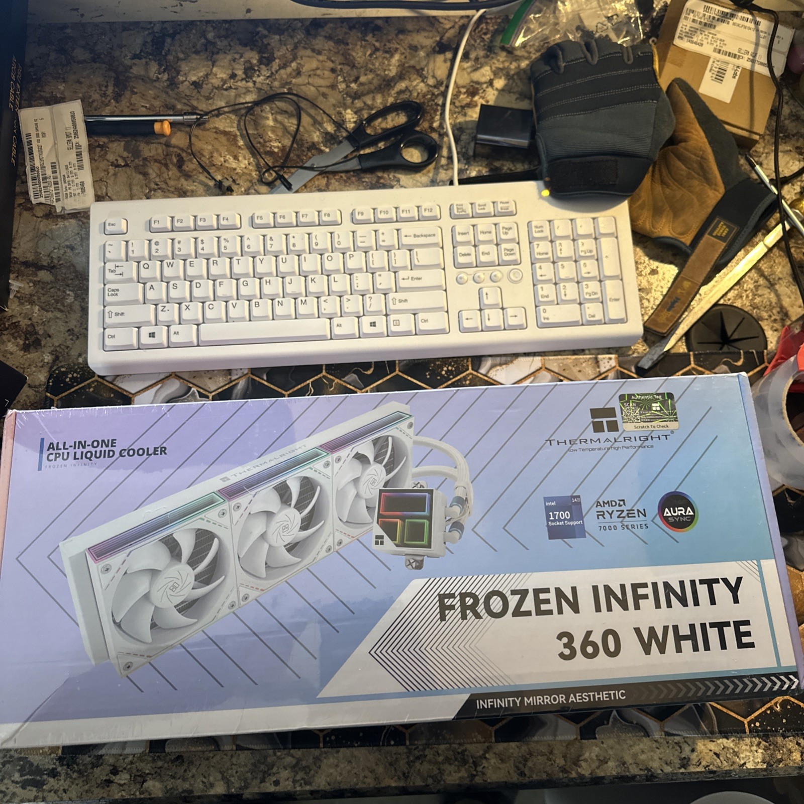 Thermalright Frozen Infinity 360 White