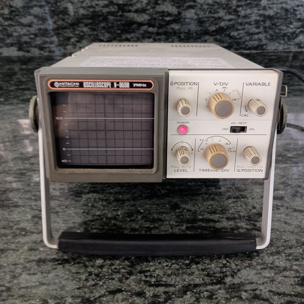 Hitachi V-059B Oscilloscope - Powers Up / Untested - No battery pack