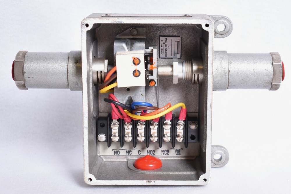 SOR Static O Ring Pressure Difference Switch 14V8-AA5-LL