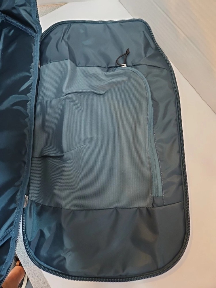 Osprey Arcane Duffel Bag/Backpack 30L. Stargazer Blue.