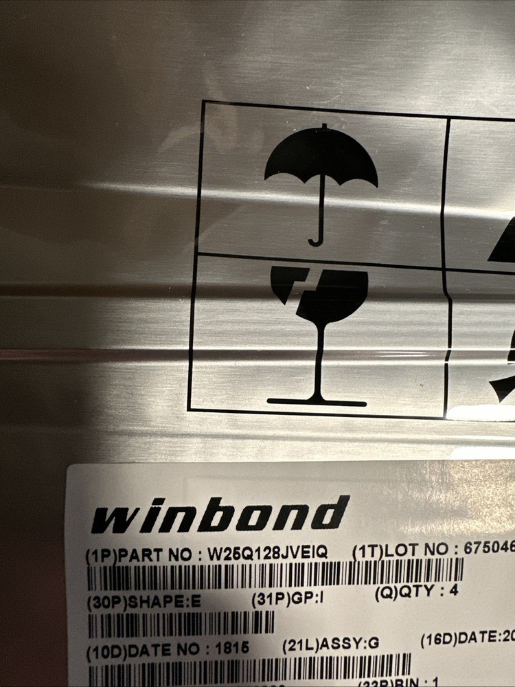 4 PCs. Winbond IC FLASH 128MBIT SPI/QUAD 8WSON