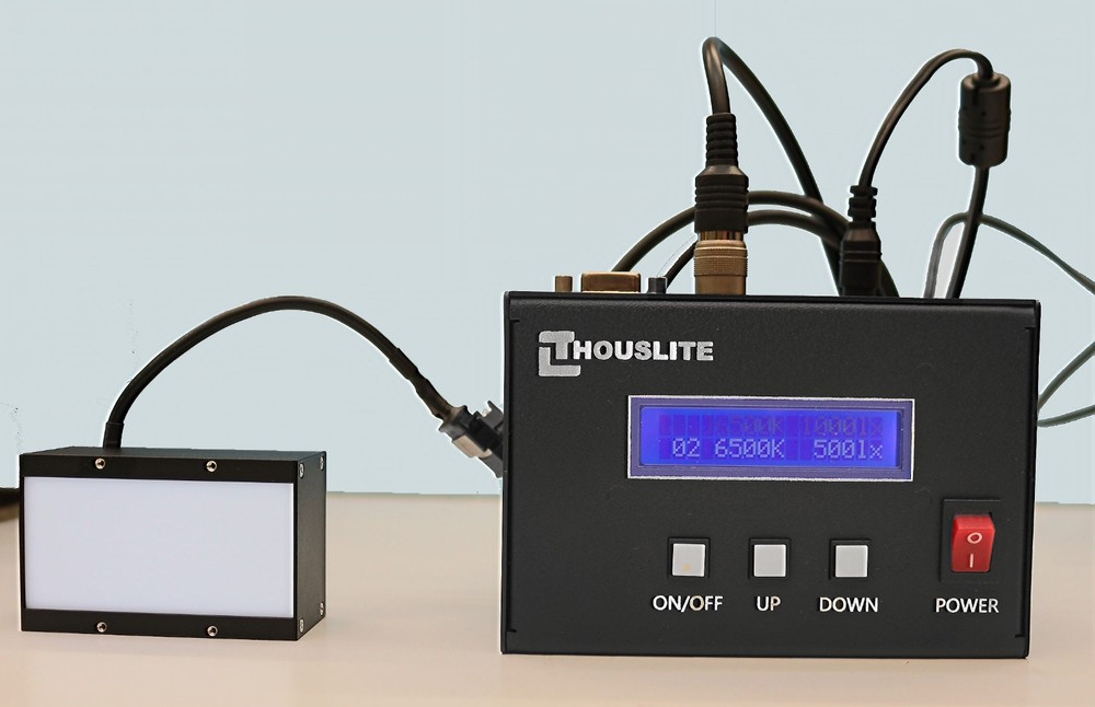 Thouslite Multi-channel LED Calibration Source 7335MS