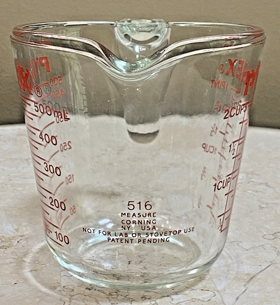 PYREX 2 CUP 16oz MEASURING CUP - RED BOLD FONT