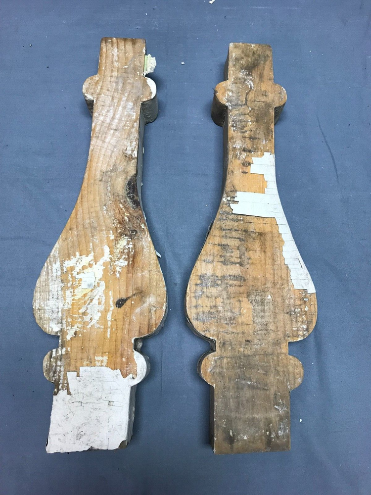 VTG Pair Destressed Gingerbread Thick Flat Balusters More Available Old 1657-22B