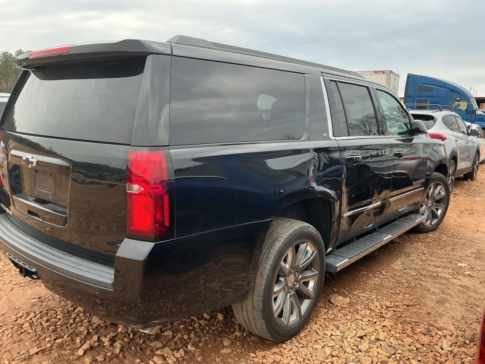 SUBCHEV15 2017 Glove Box 4984706