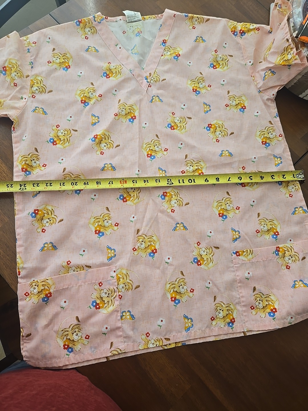 Women scrub tops Med SOS scubs USS