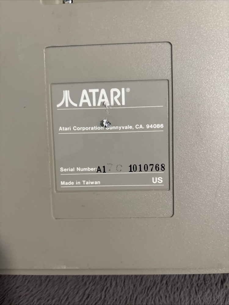 Vintage Atari computer PS3000 Mega ST4 W/fast ICD Mouse Keyboard Power Pack Read