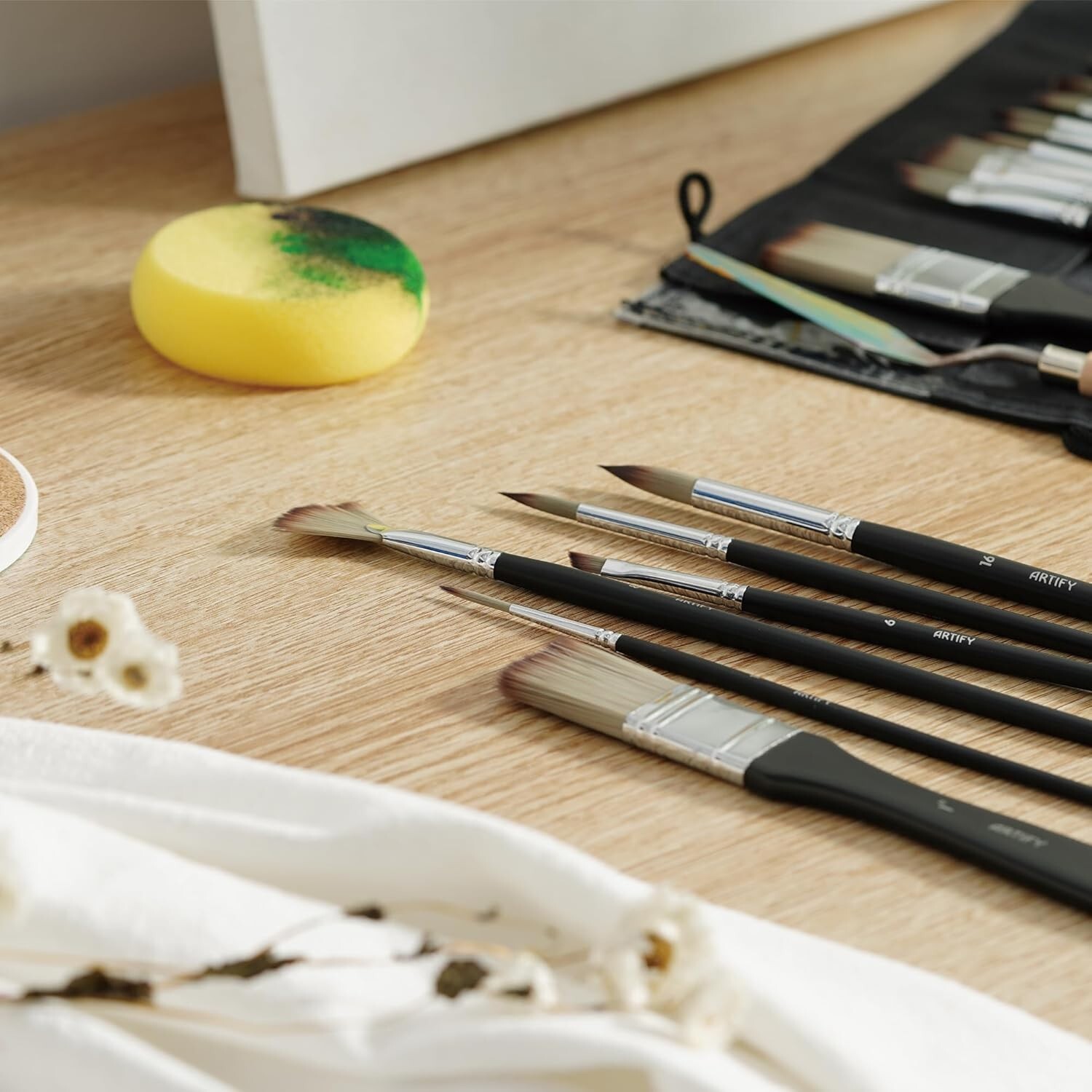 ARTIFY 24 Pieces Professional Oil Paint Brush Set, Long Handle Hard Nylon Hair