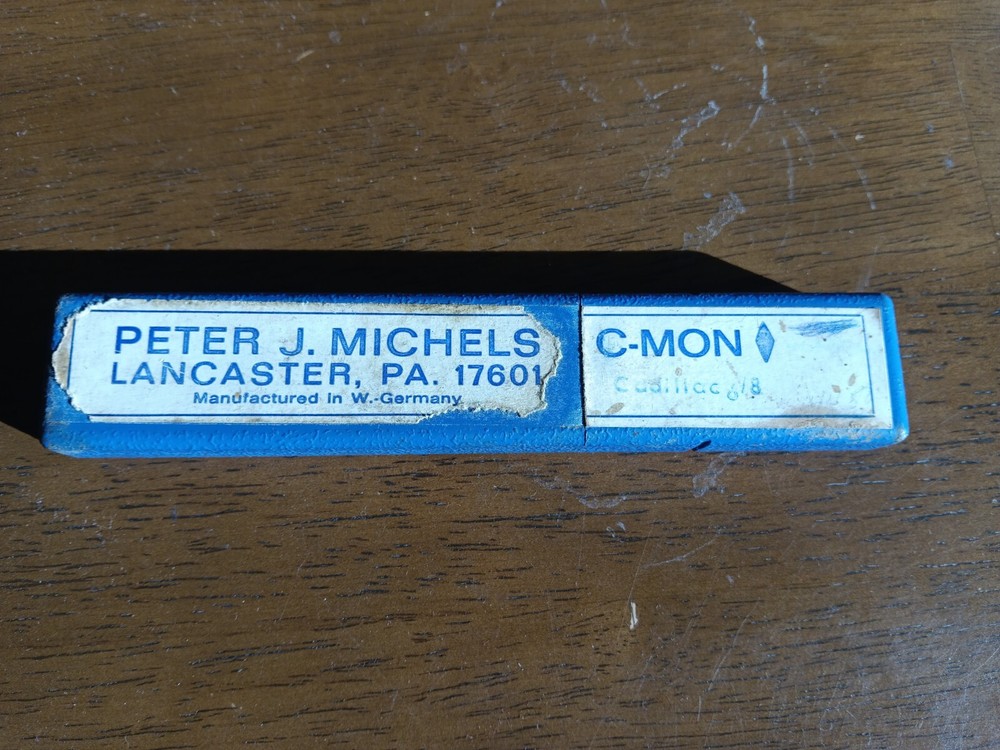 c-mon cadillac straight razor